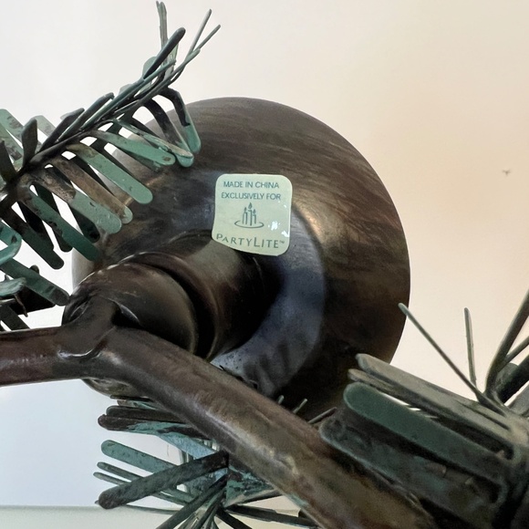 PartyLite Pinecone Candleholder Wreath P8246 Metal Centerpiece Holiday Decor - Picture 11 of 16